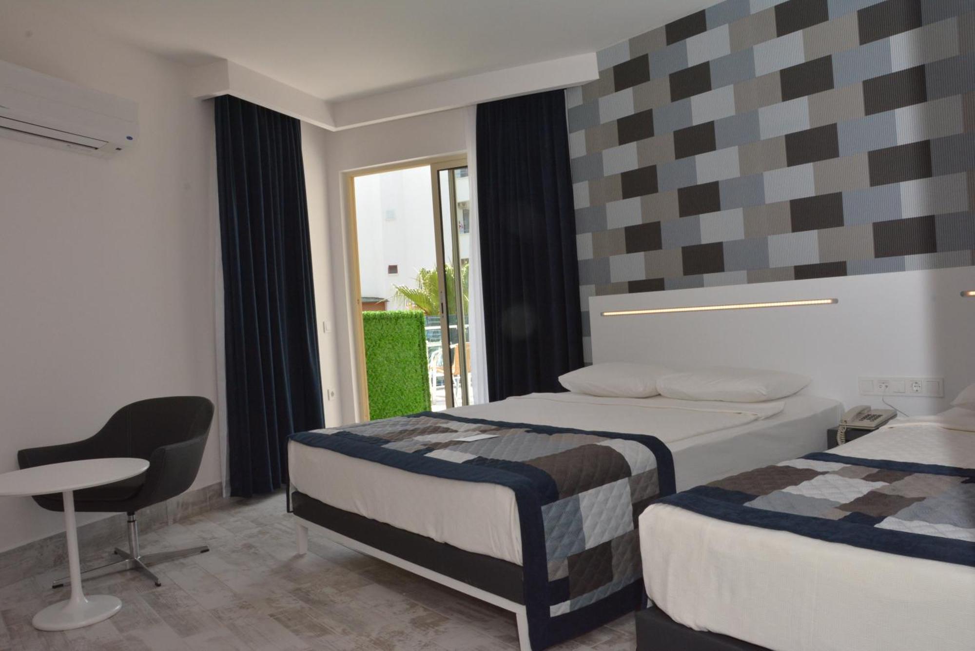 Junior Terrace Suite